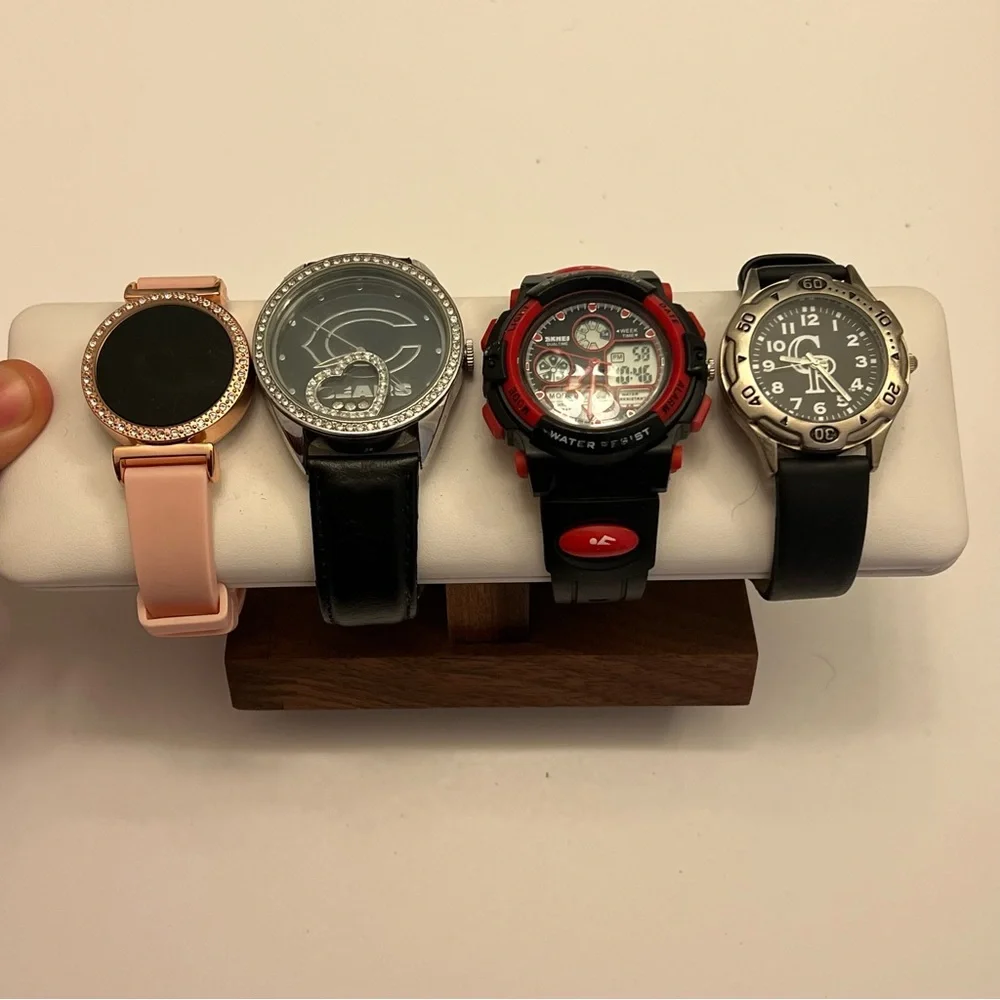 Set of‎ 4 watches